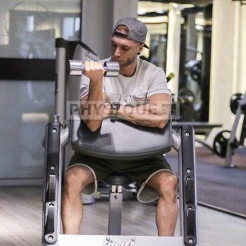 جلو بازو دمبل تکدست روی میزلاری -فیزیک پرو