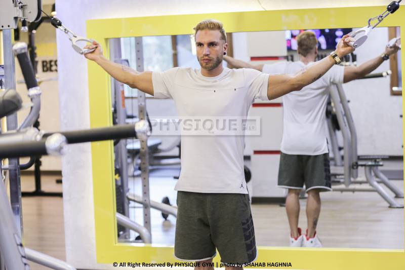 آموزش حرکت جلوبازو کراس فیگوری